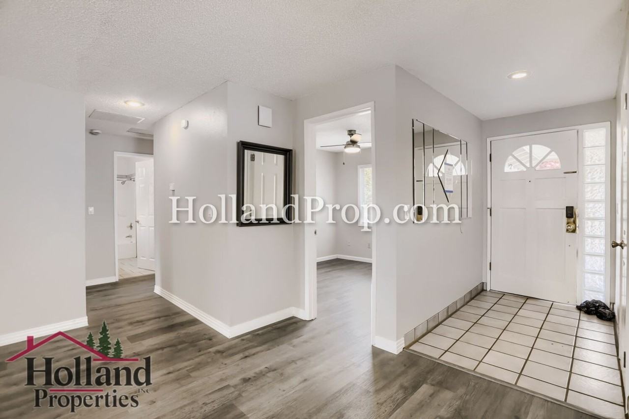 5322 Se Golden Rd - Photo 3 of 21