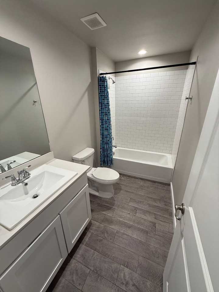 4710 126th St - Photo 4 of 14