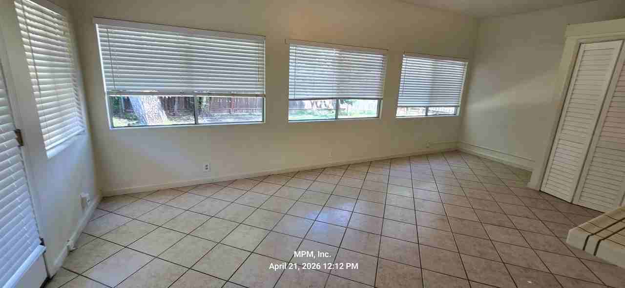 645 Bolen Dr - Photo 5 of 21