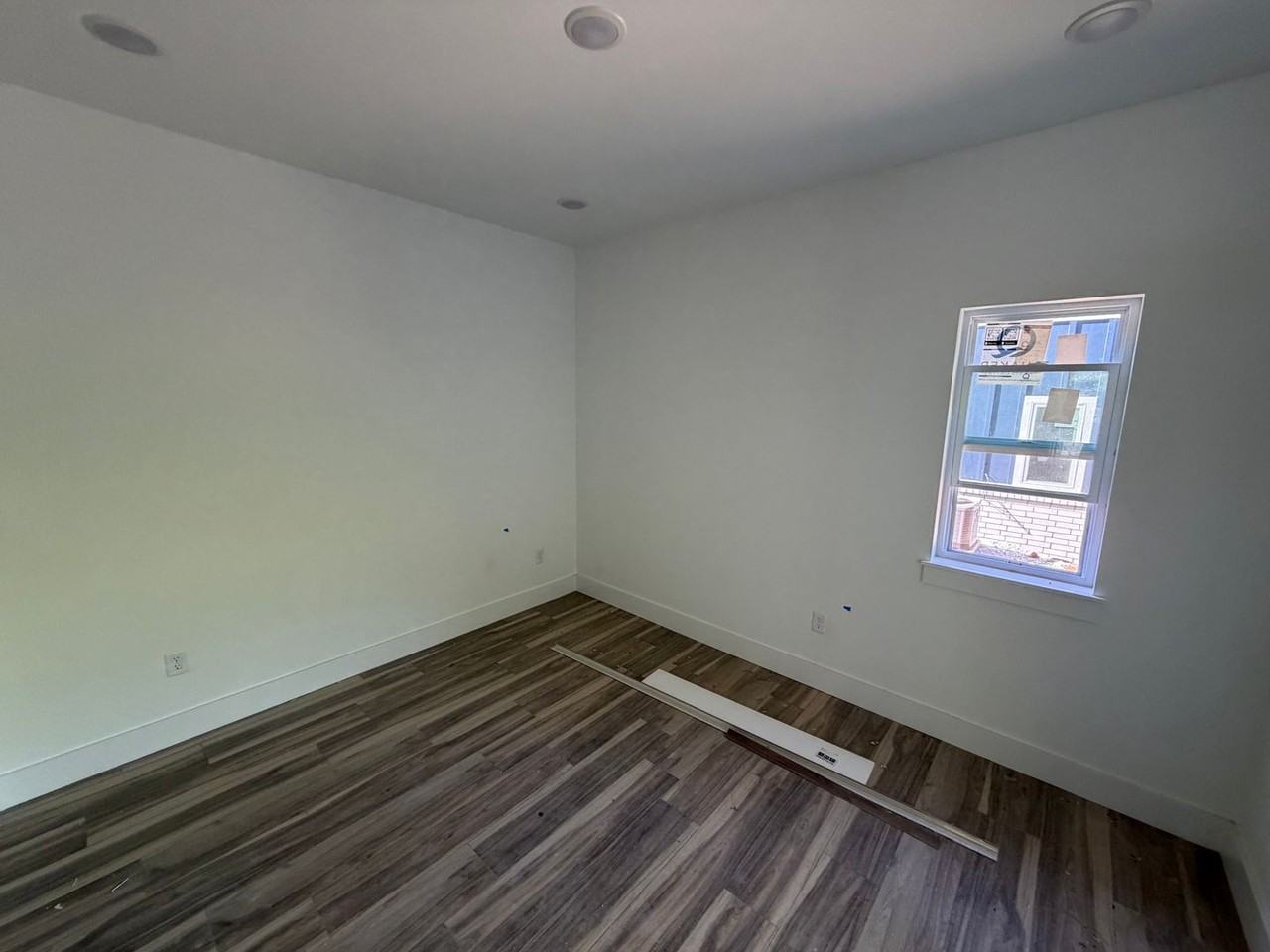 904 N Sang Ave #B - Photo 6 of 17