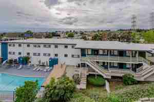 featured image of 5640 5640 & 5642 S La Brea Ave, 4641 West Slauson Ave