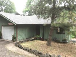 featured image of 895 Foxglenn Ave