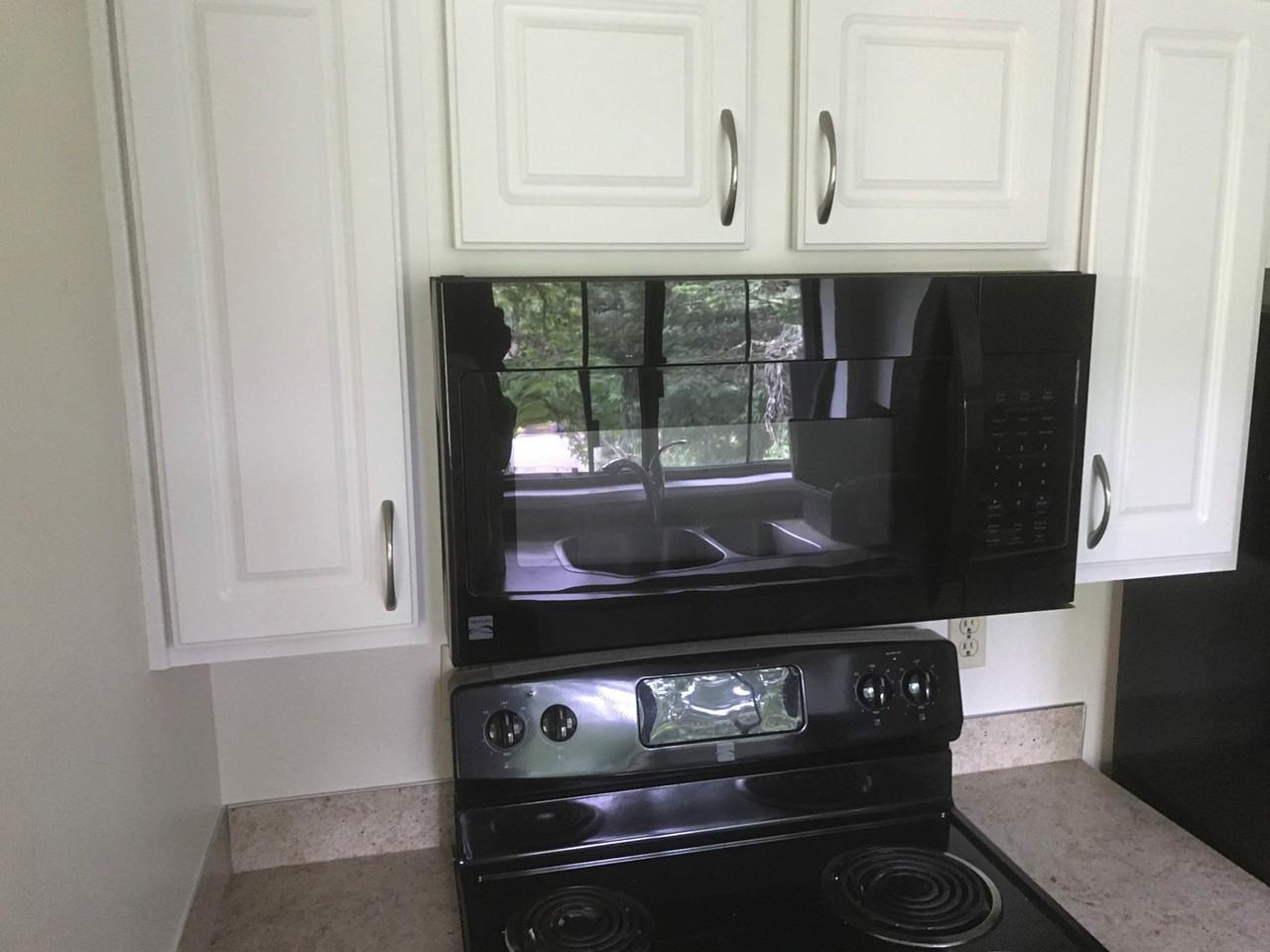 895 Foxglenn Ave - Photo 5 of 16