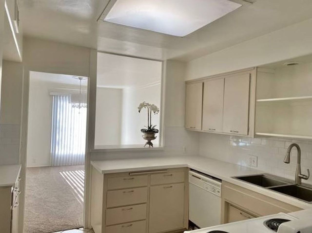 Alloy Properties LLC - Photo 5 of 24