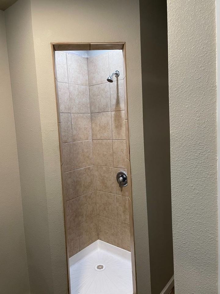 Oak Tree Apartments - Photo 5 of 50