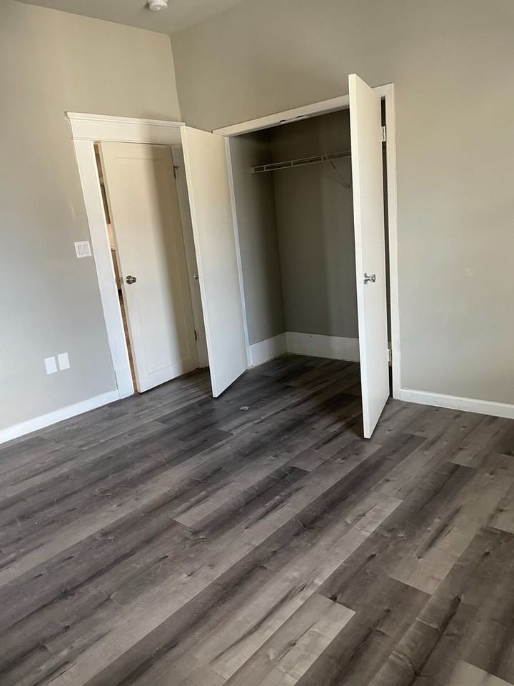 Oak Tree Apartments - Photo 2 of 50