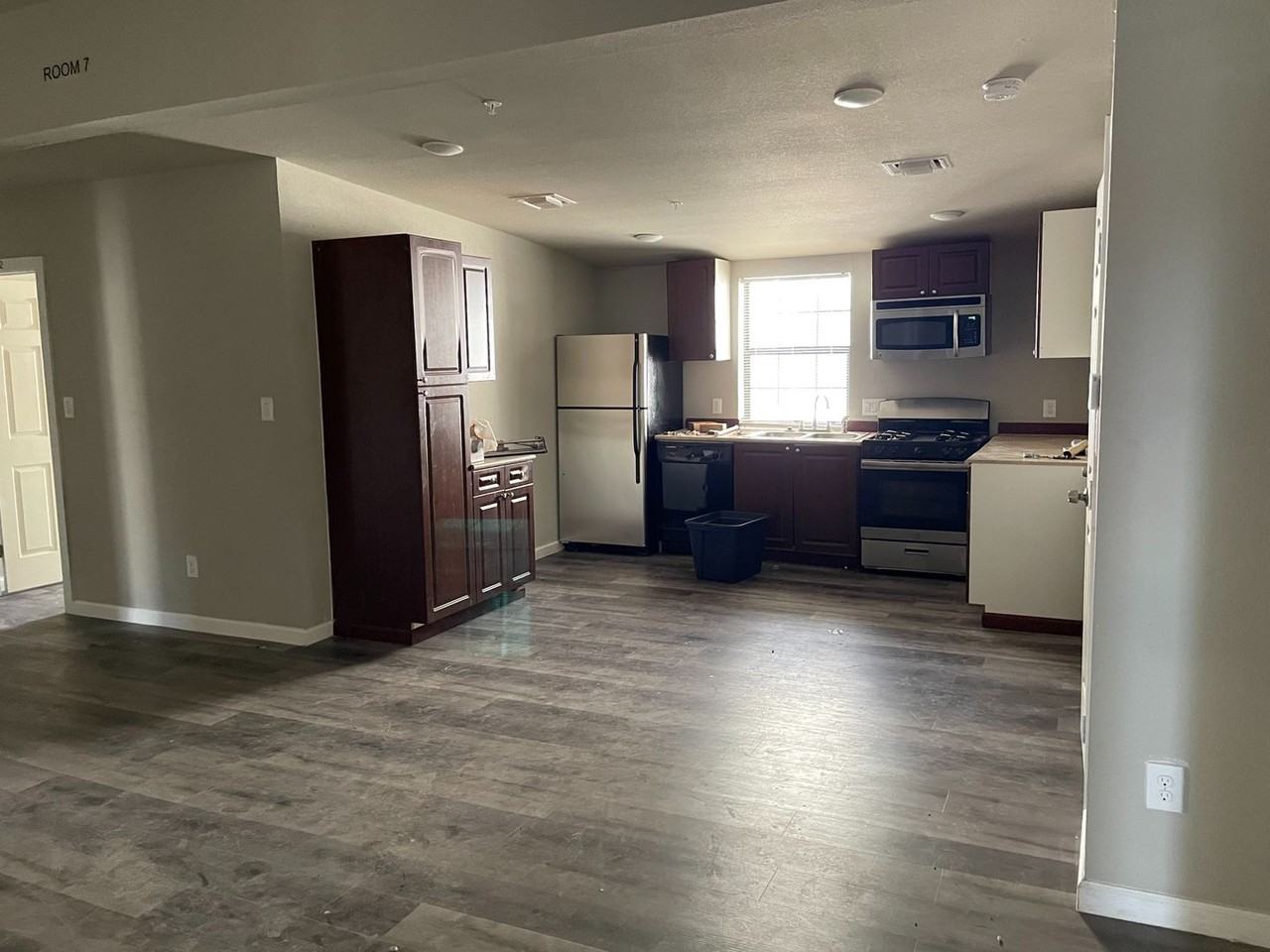 Oak Tree Apartments - Photo 7 of 50