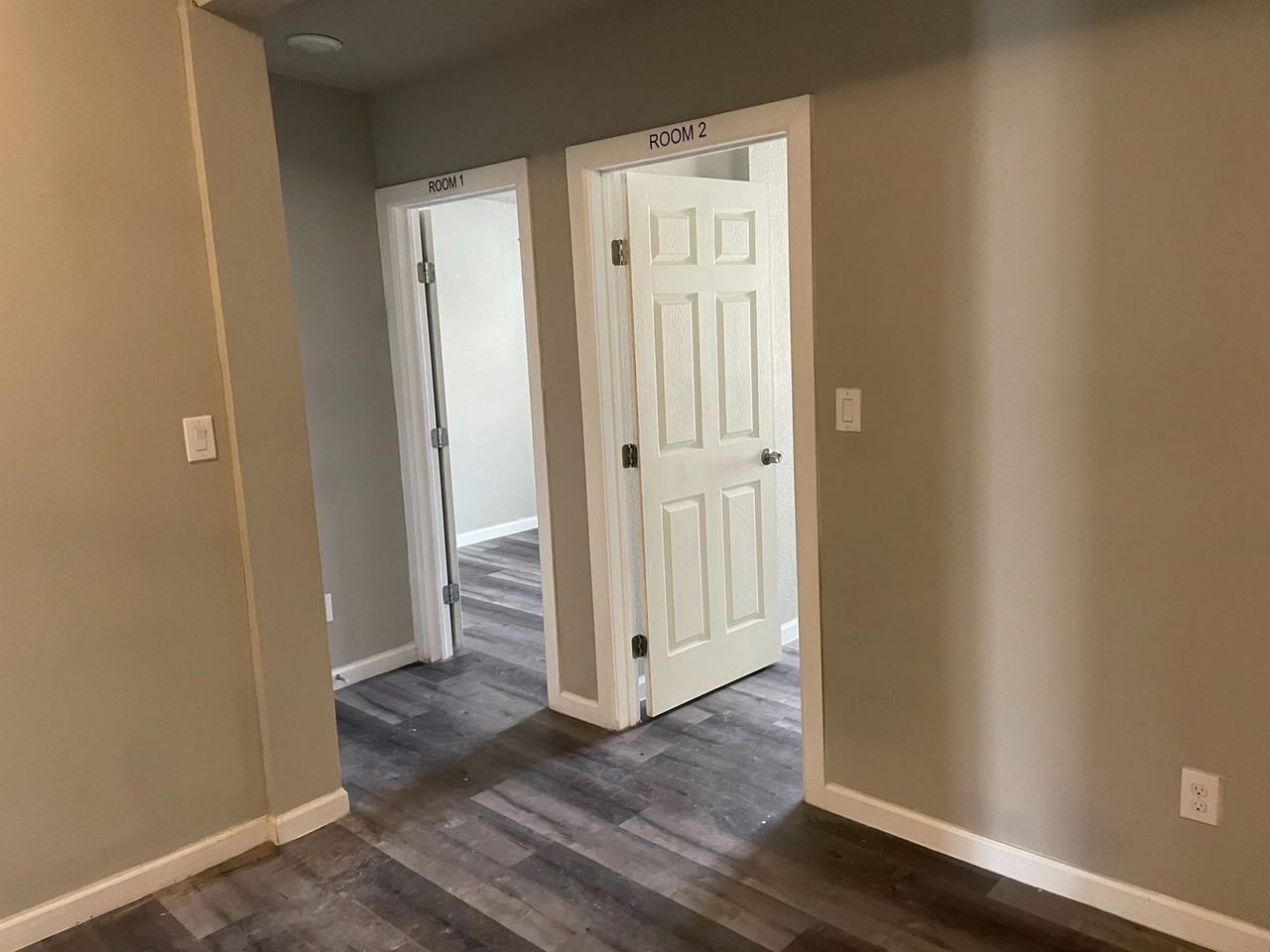 Oak Tree Apartments - Photo 4 of 50