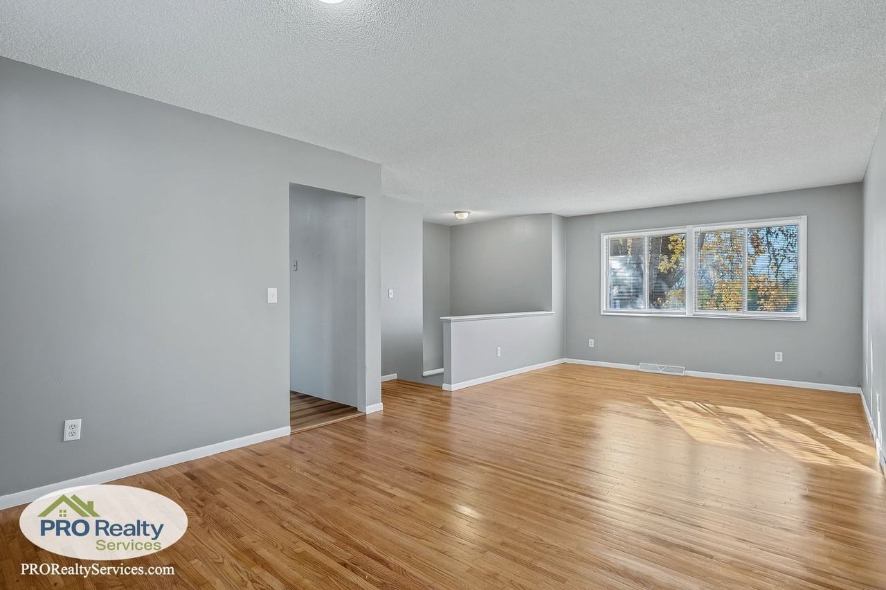 1001 38th Ave - Photo 2 of 30