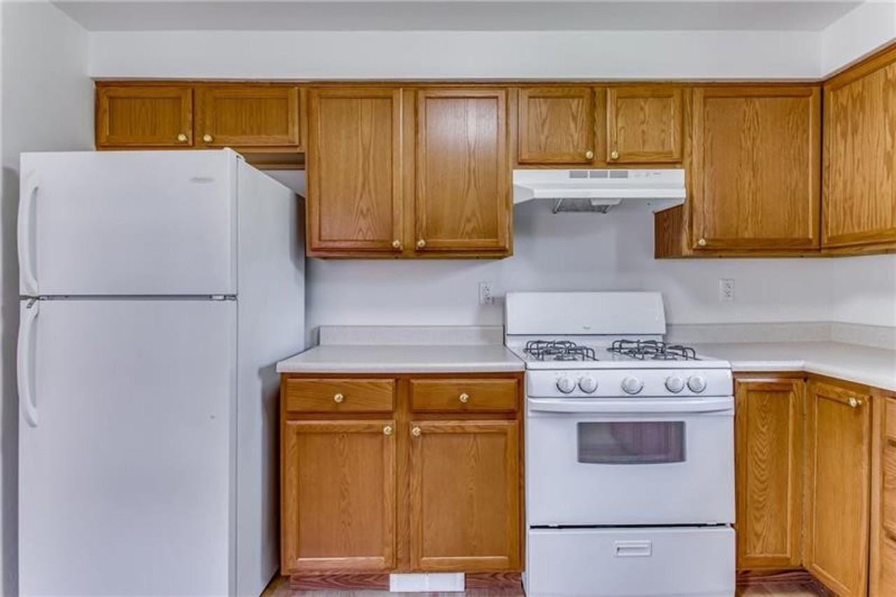 114 Neilson Dr - Photo 6 of 25