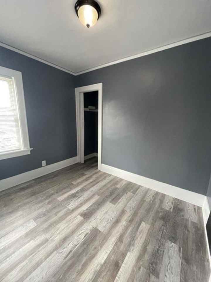 3211-3213 N Buffum St - Photo 5 of 9