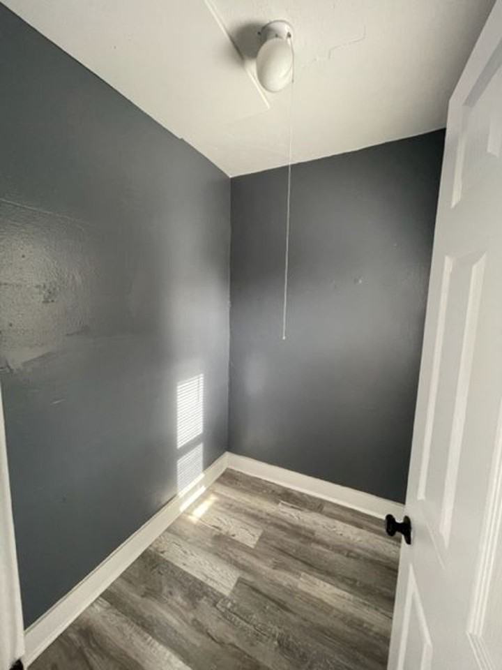 3211-3213 N Buffum St - Photo 7 of 9