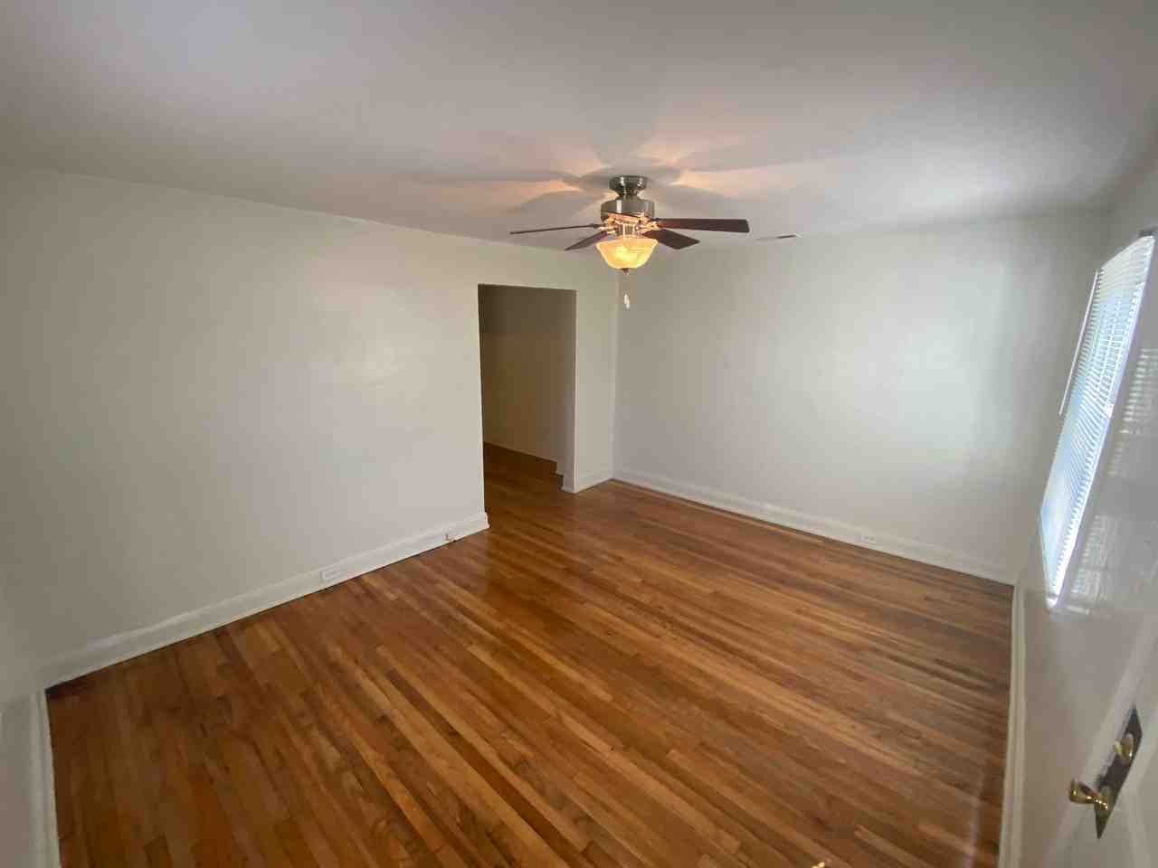 2504 Shenandoah Ave - Photo 2 of 13