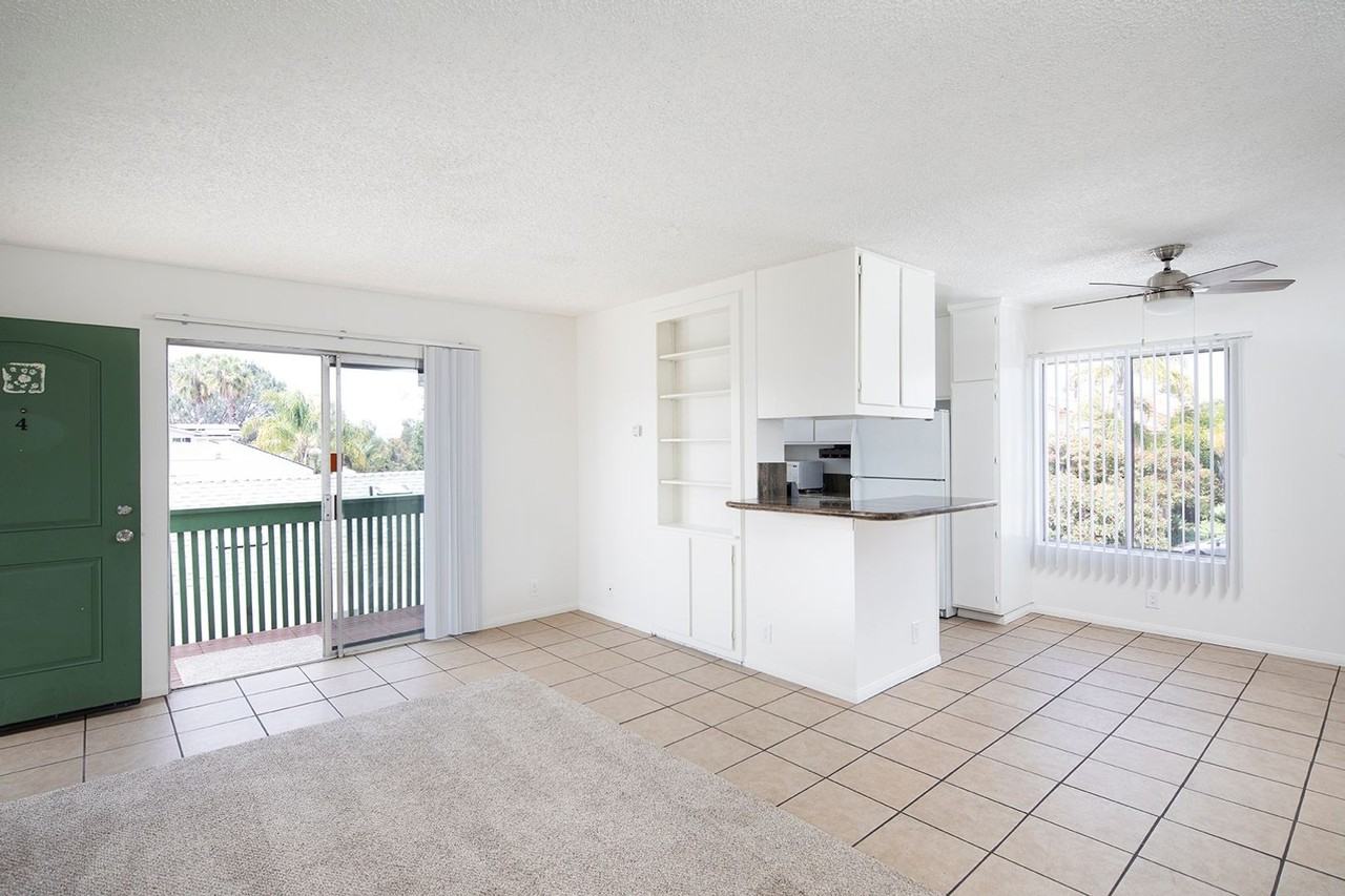 1459 Hornblend St - Photo 3 of 12