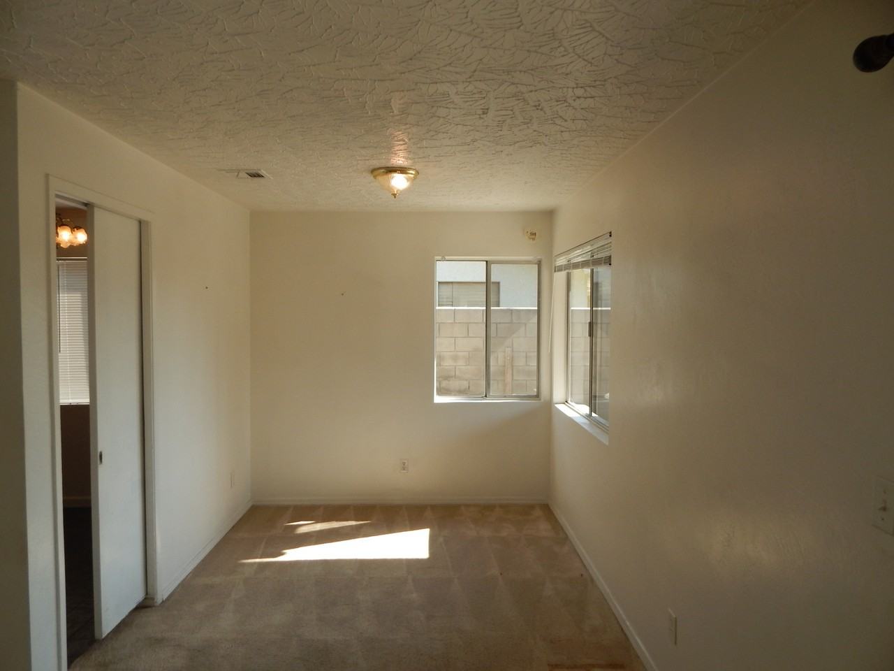 6363 Carlo Dr - Photo 4 of 8