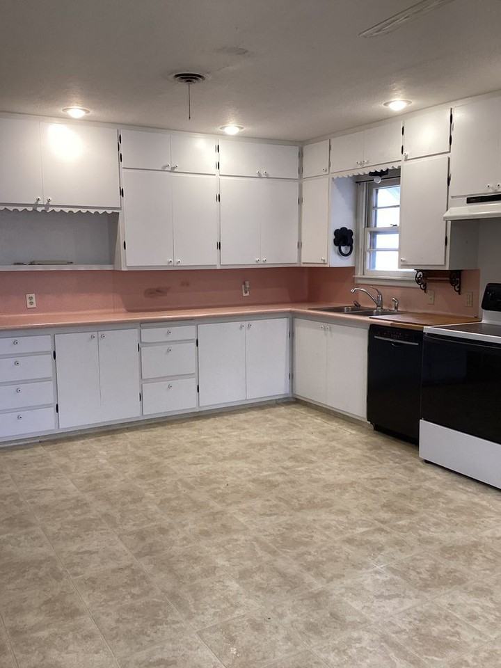 108 Oklahoma Dr - Photo 4 of 16