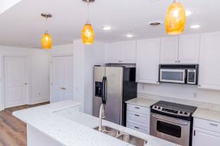 6 N 6th St #3E - Photo 1 of 1