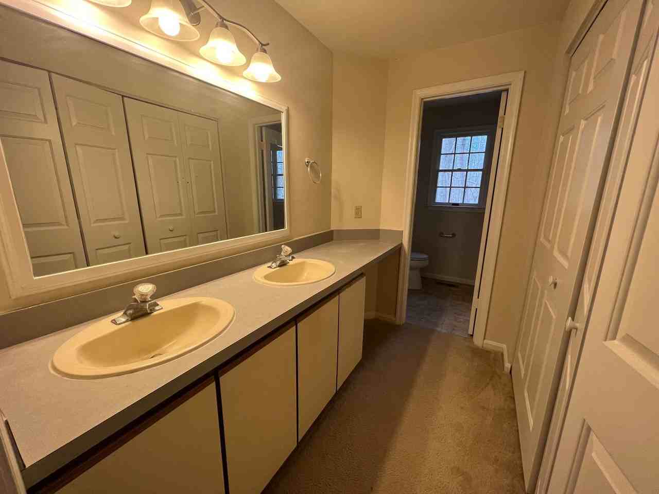 8260 Capitol Cir - Photo 6 of 9