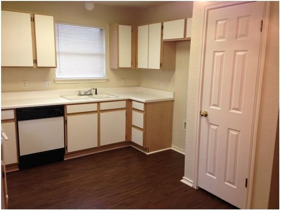 1502 Carriage Hills Trl - Photo 6 of 19