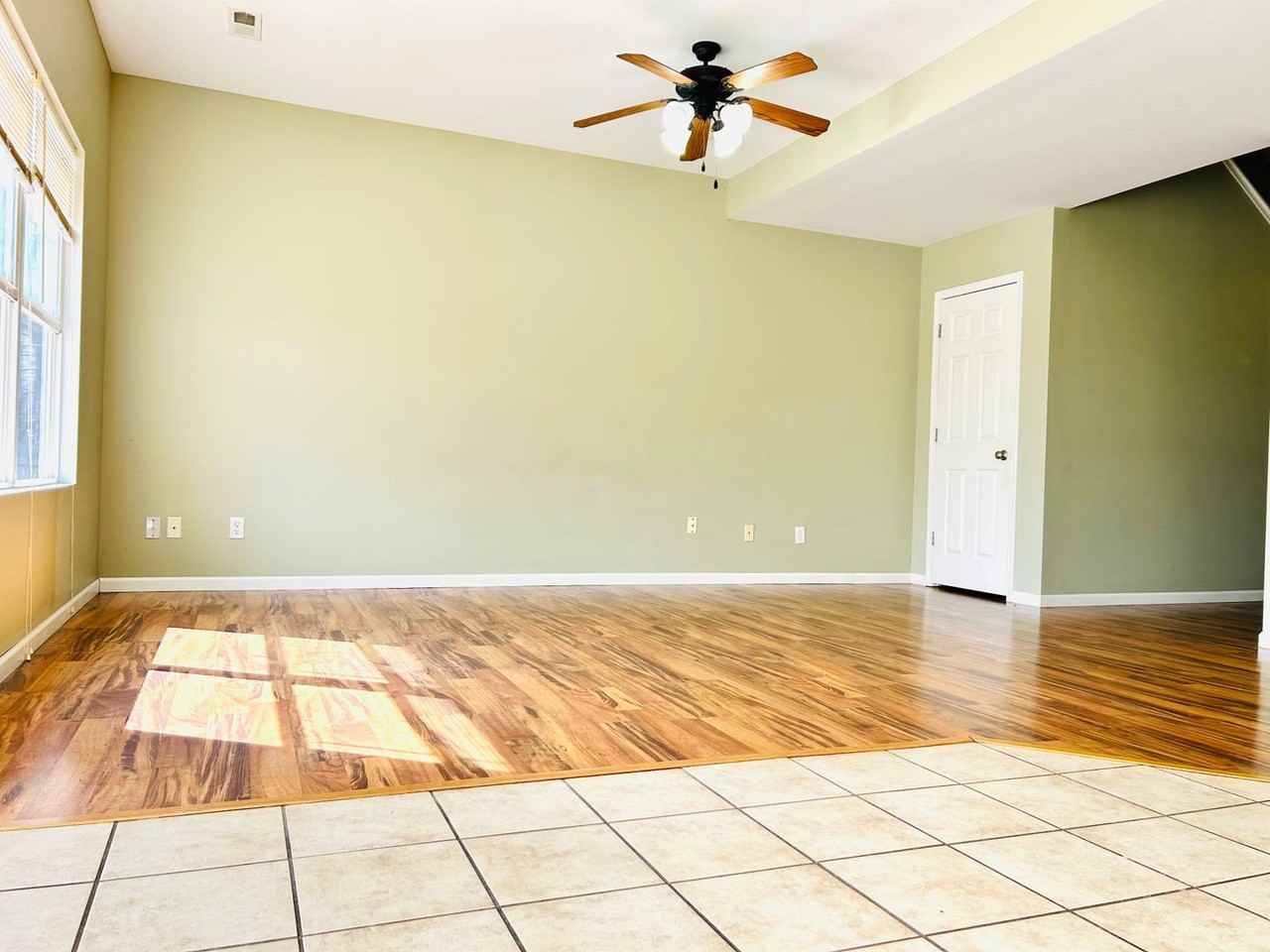 1901 Thompson Dr - Photo 3 of 24