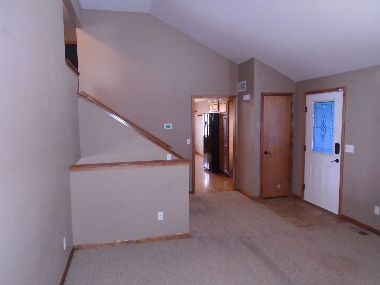 1410 Meadowbrooke Ln - Photo 2 of 18