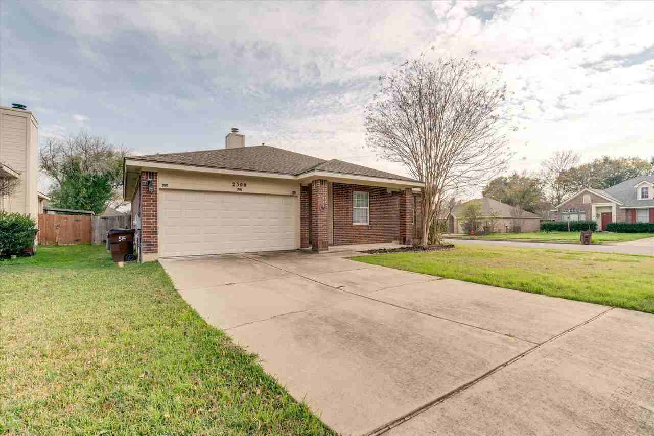 2300 Wisteria Way - Photo 2 of 21