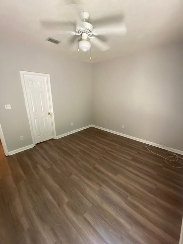 1715 Kay Ave - Photo 3 of 12