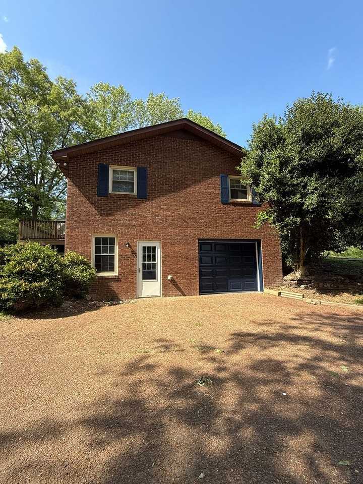 114 Payne Springs Rd - Photo 3 of 18