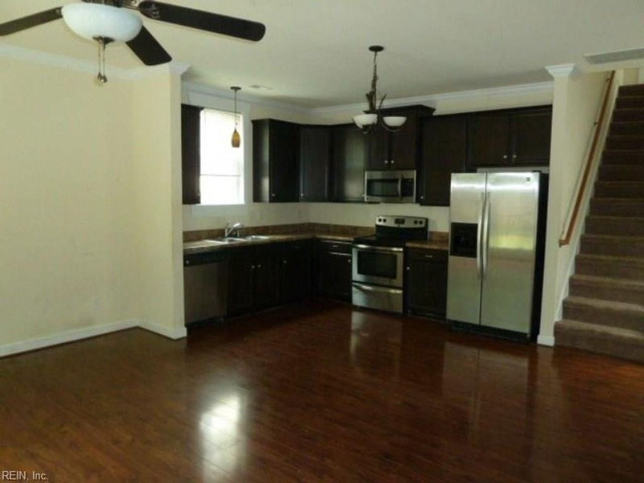 1514 W 41st St - Photo 7 of 15