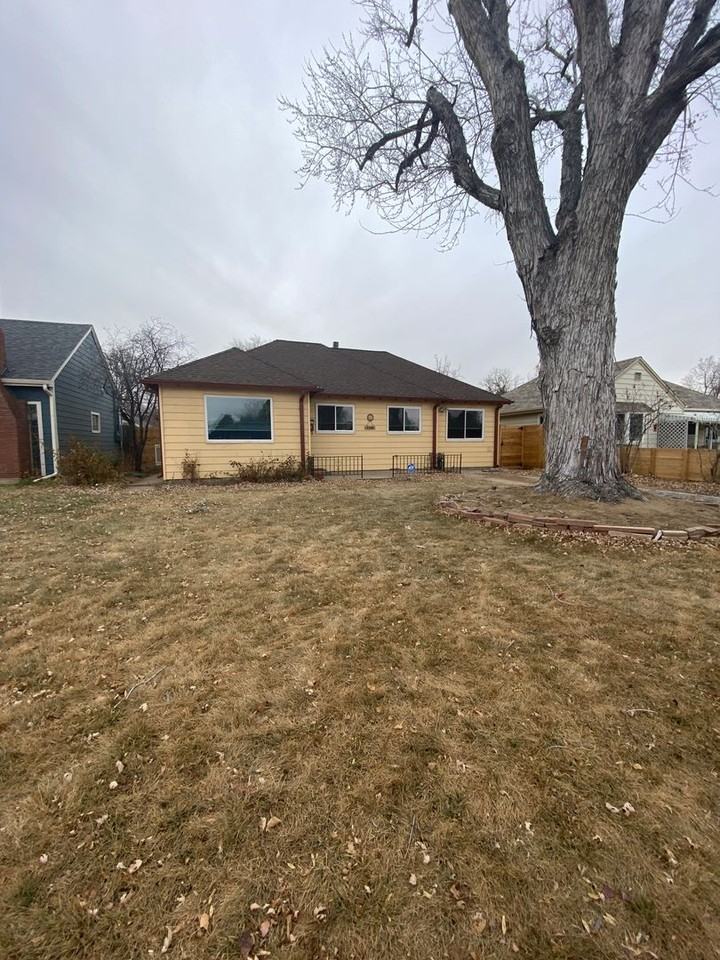 5081 Decatur St - Photo 2 of 31