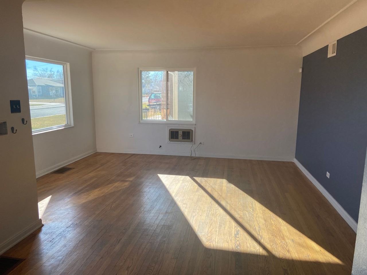 5081 Decatur St - Photo 3 of 31