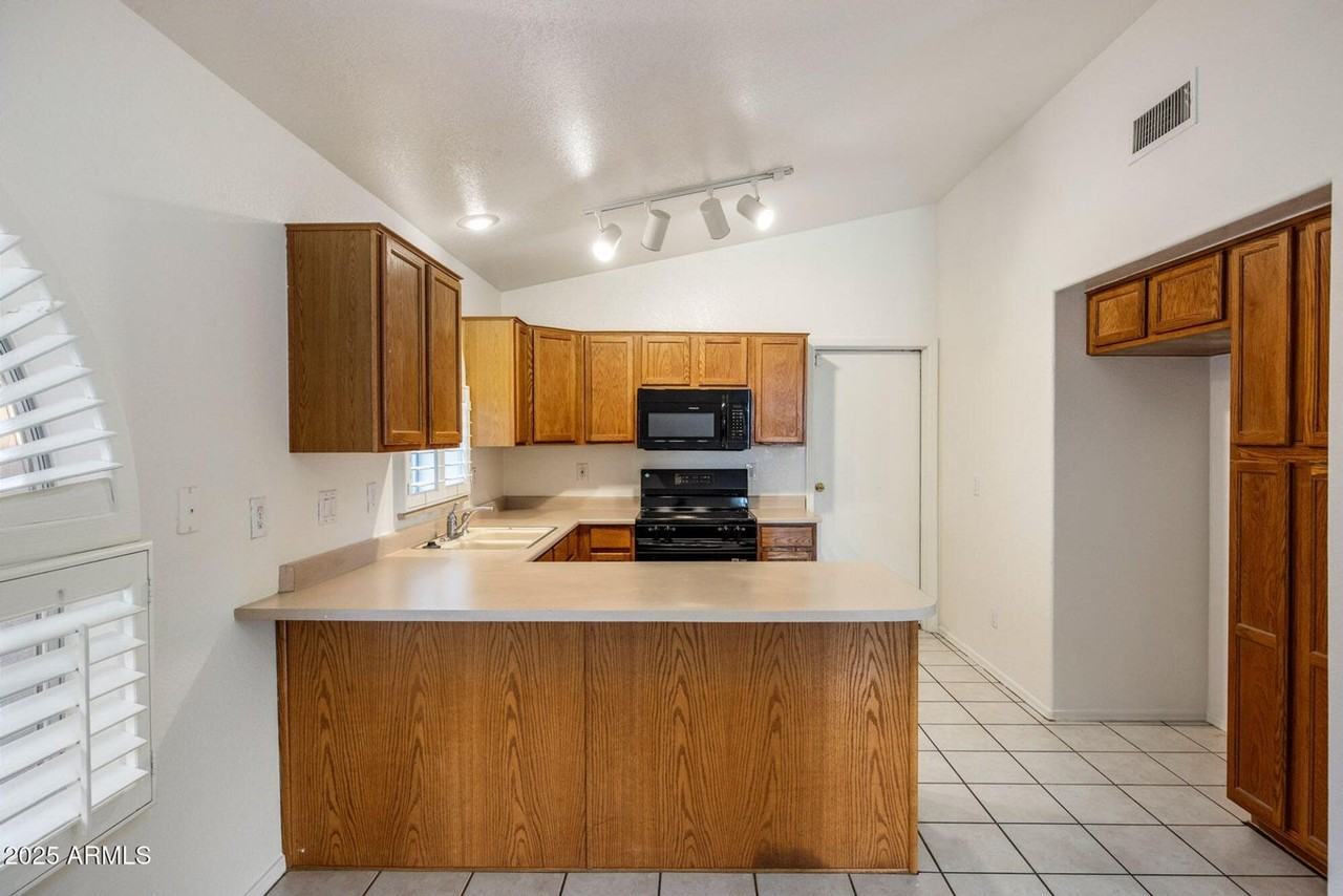 12559 W Virginia Ave - Photo 6 of 19