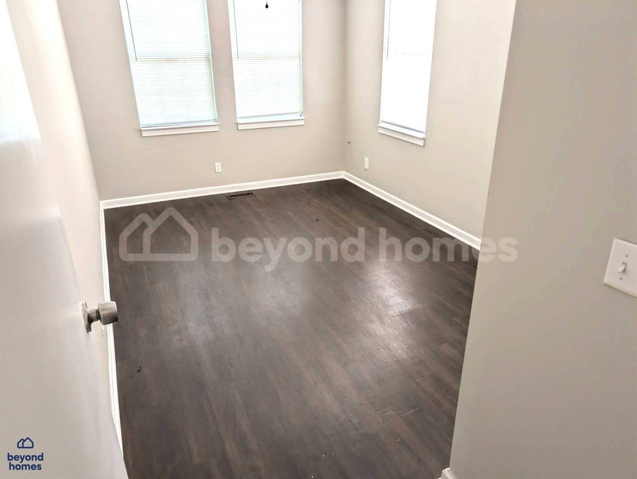 5713 Avenue P - Photo 7 of 19