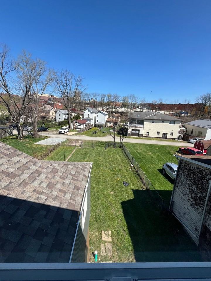 505 Westminster Ave - Photo 4 of 27