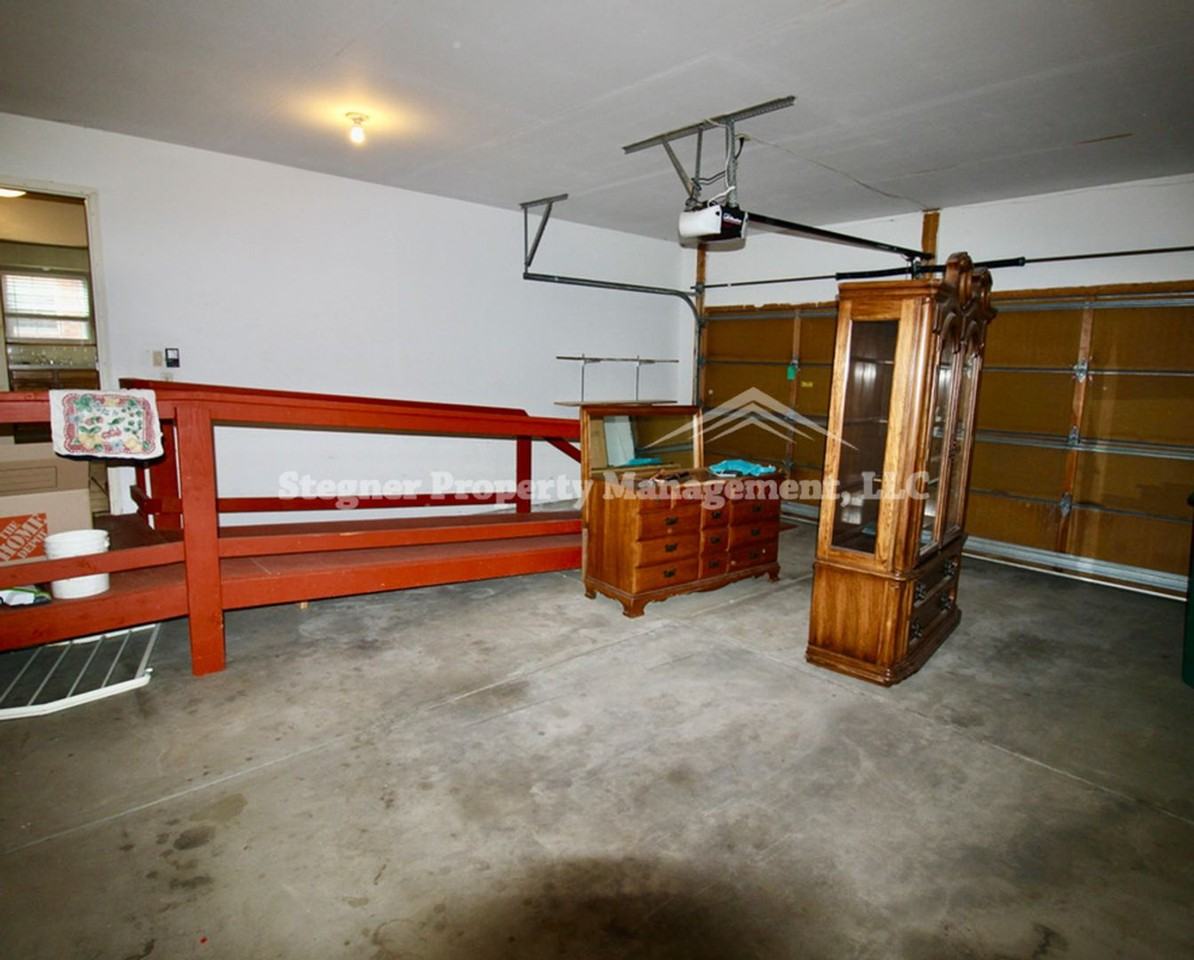 3950 W 12th St #6 - Photo 2 of 13