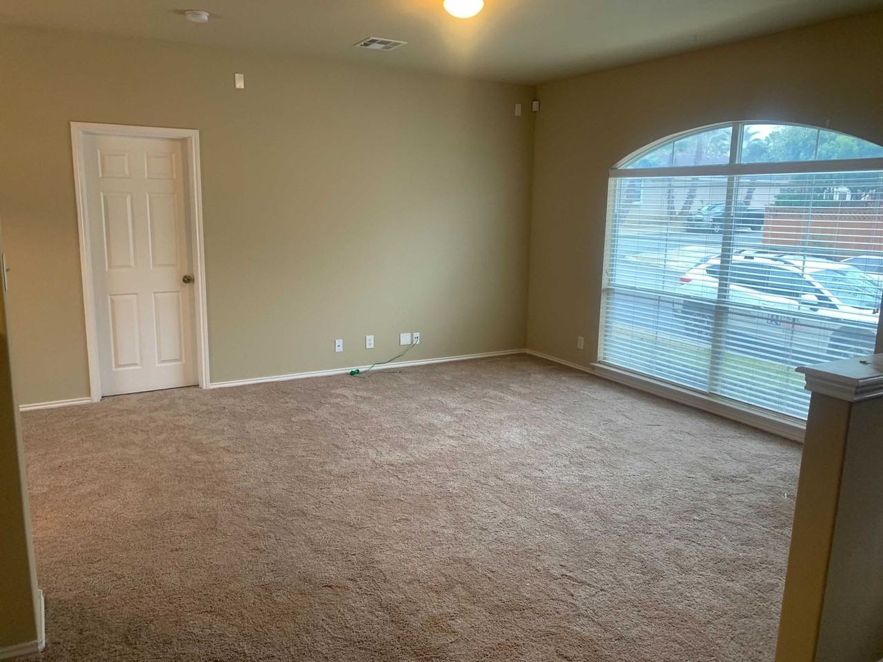 6735 Biscay Bay - Photo 3 of 23