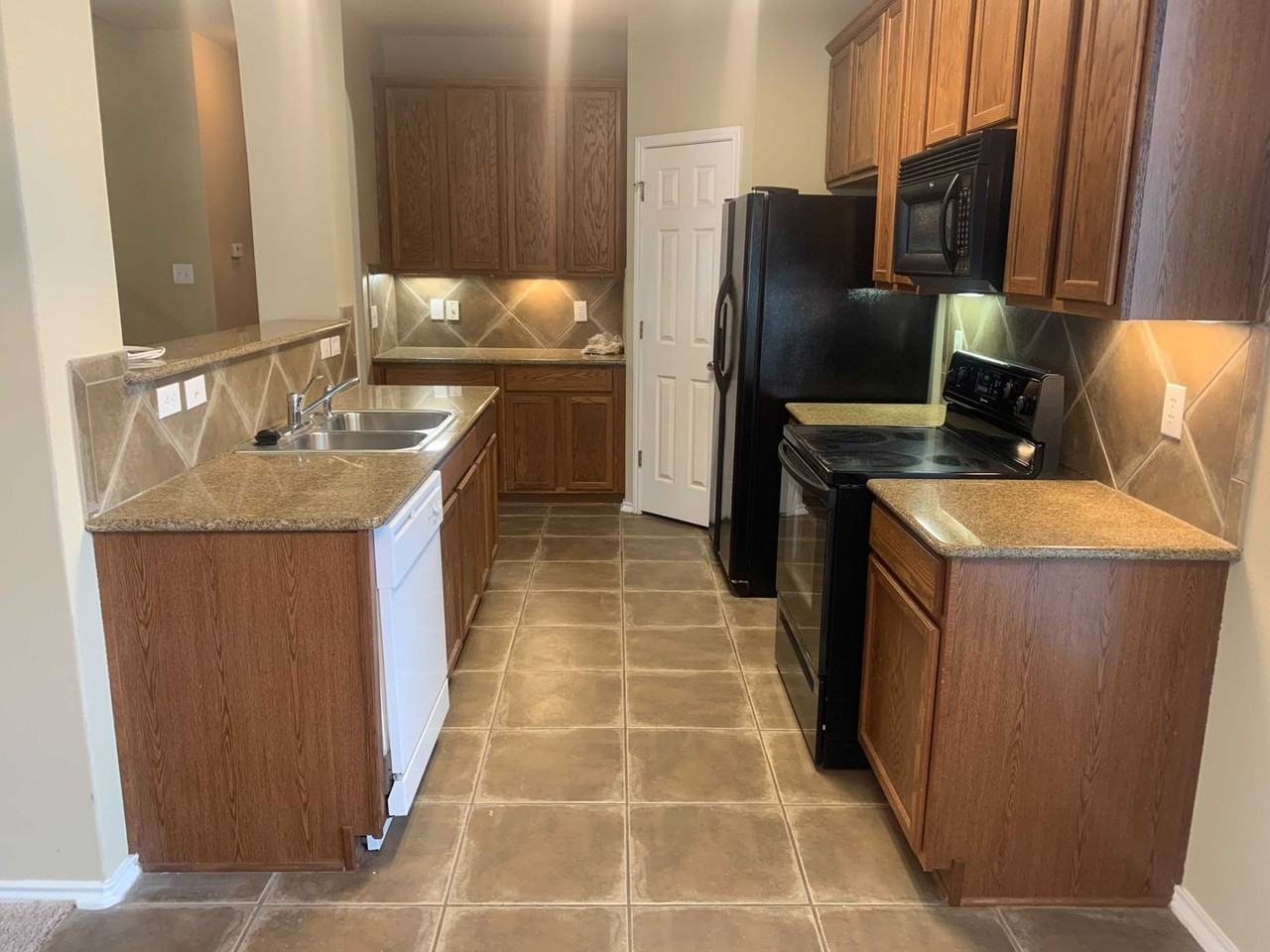 6735 Biscay Bay - Photo 6 of 23