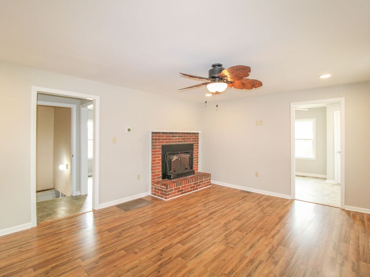 10300 Lentzville Rd - Photo 6 of 31