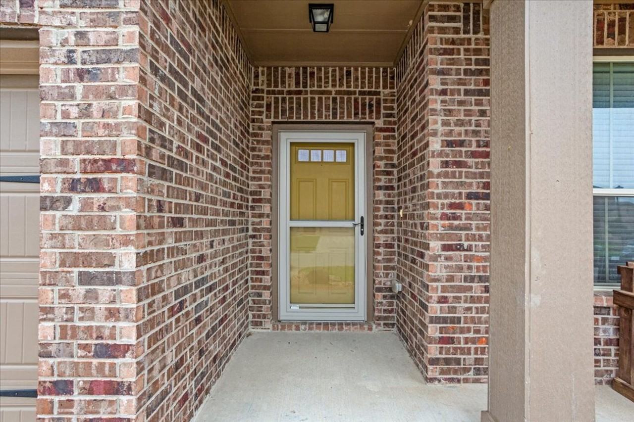 3017 Jackal Dr - Photo 4 of 29