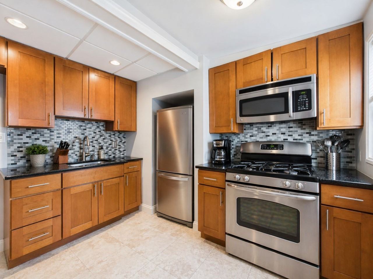 2343 Belgrade St - Photo 7 of 15