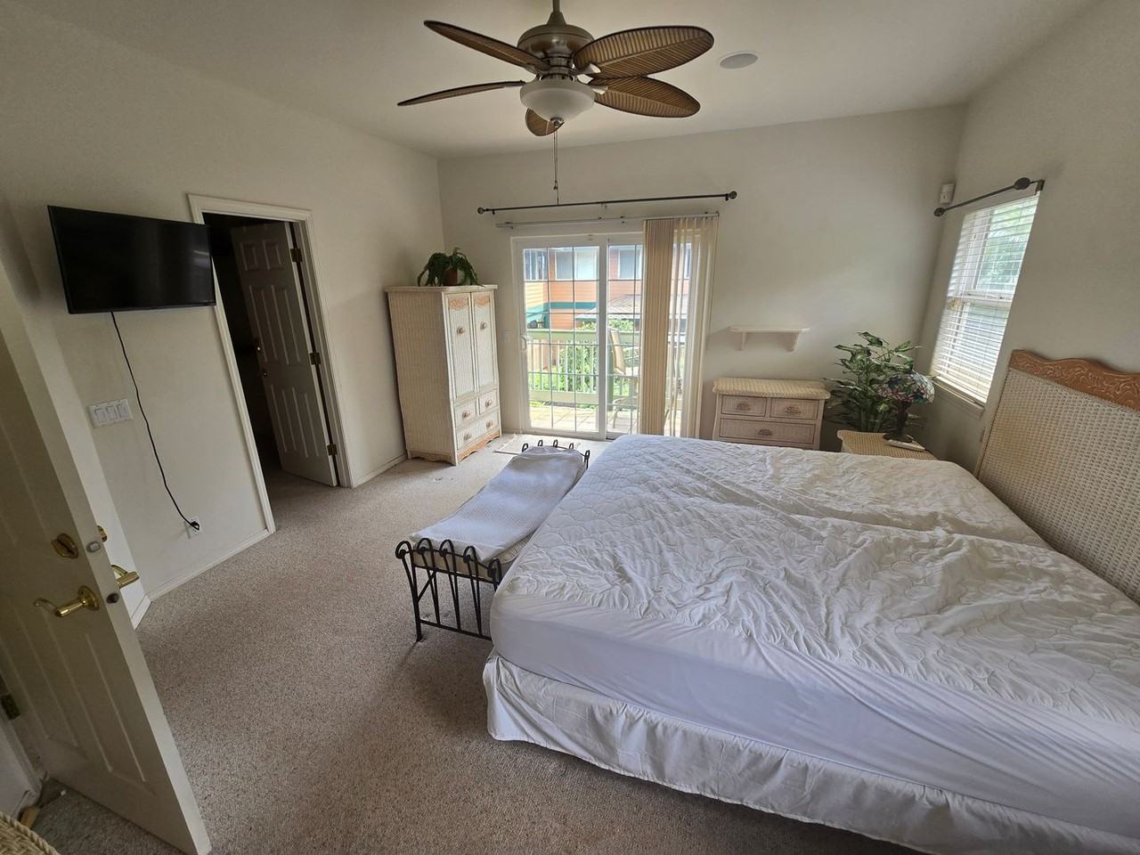 12 Coral Pl - Photo 7 of 17