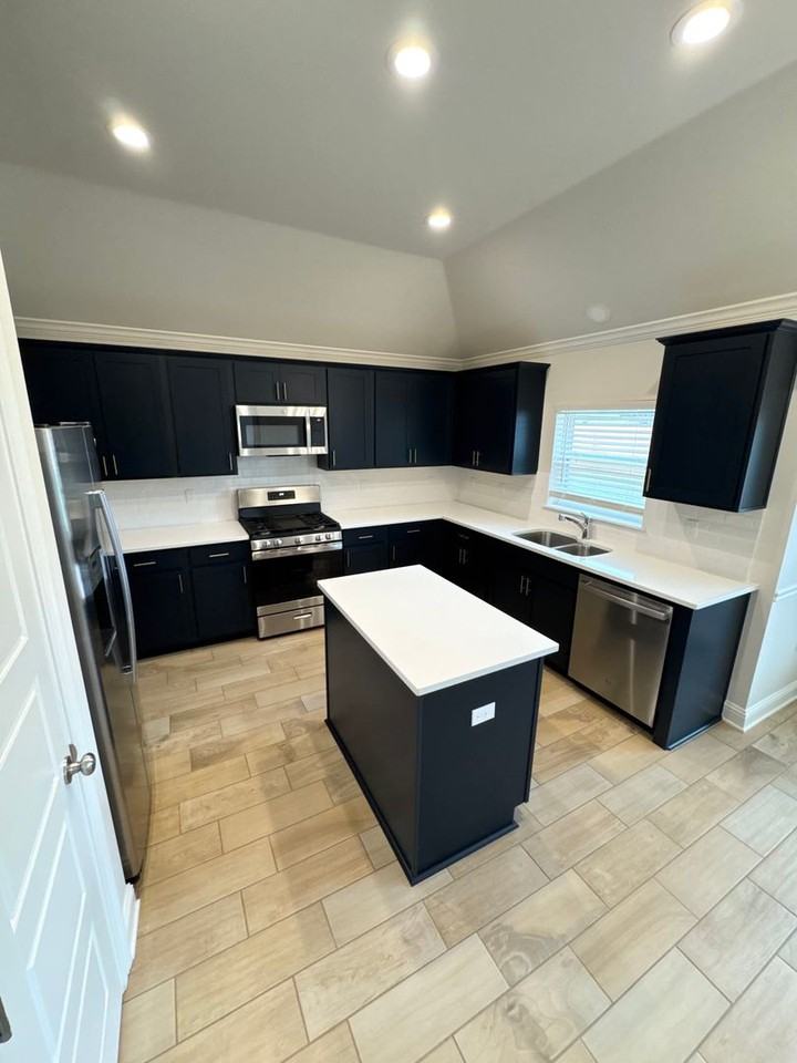 309 Prien Lake Loop - Photo 3 of 10