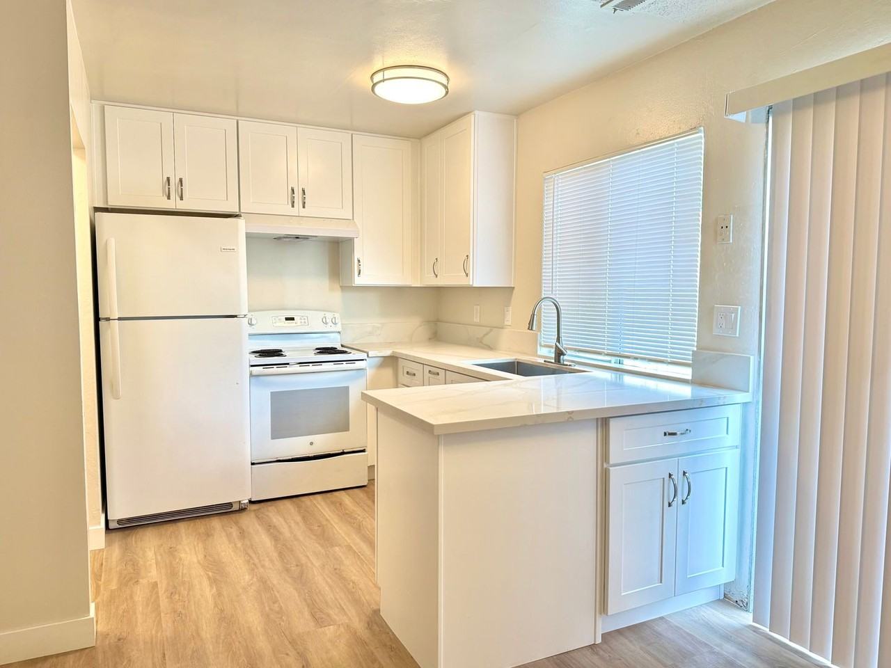 27463 Ponderosa Ct - Photo 5 of 16