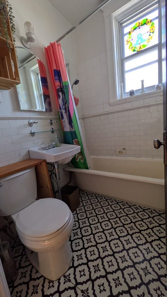 1090 Avenue Laurier Ouest #17 - Photo 5 of 31