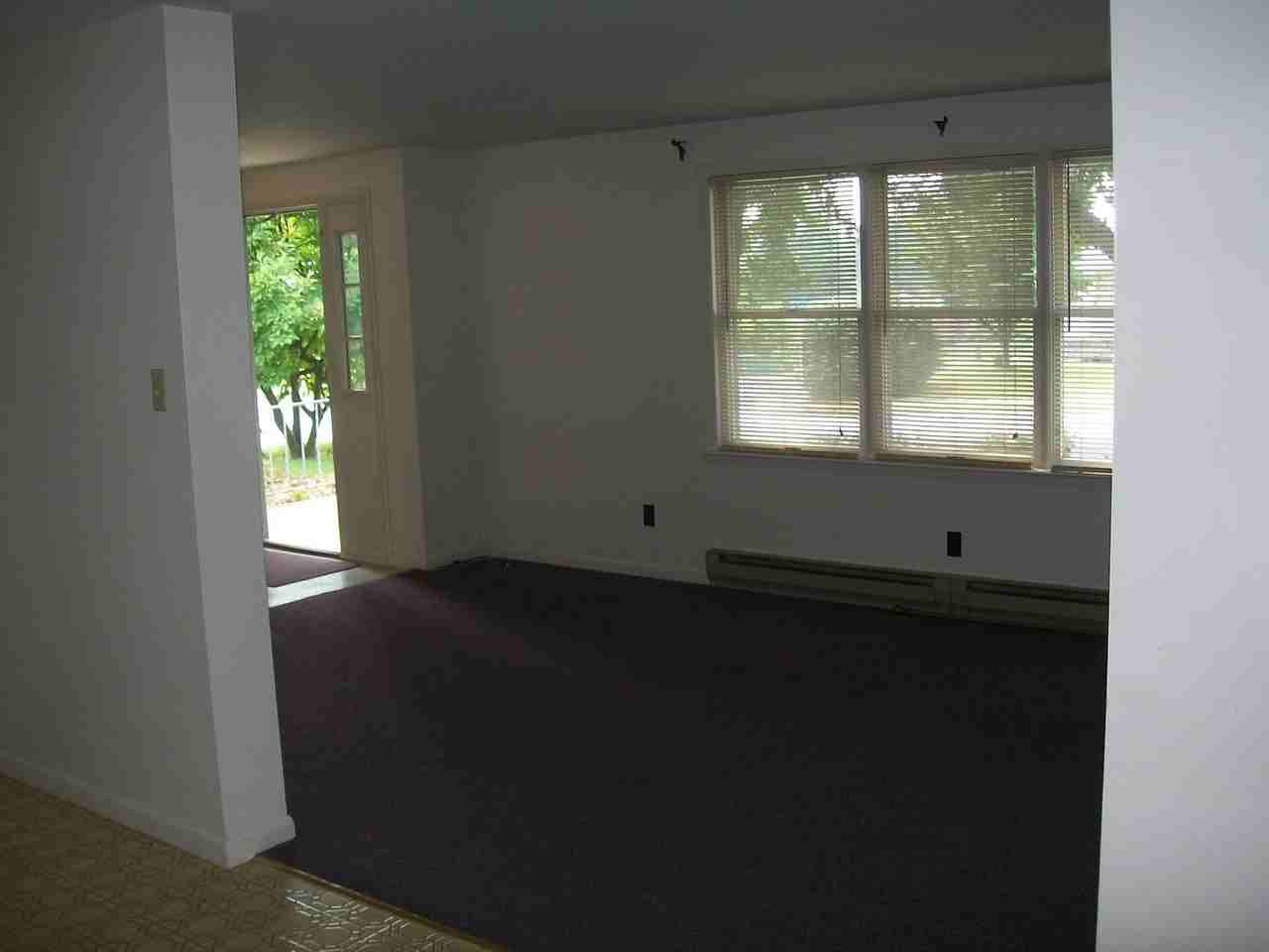 163 Fairview Ave - Photo 3 of 12