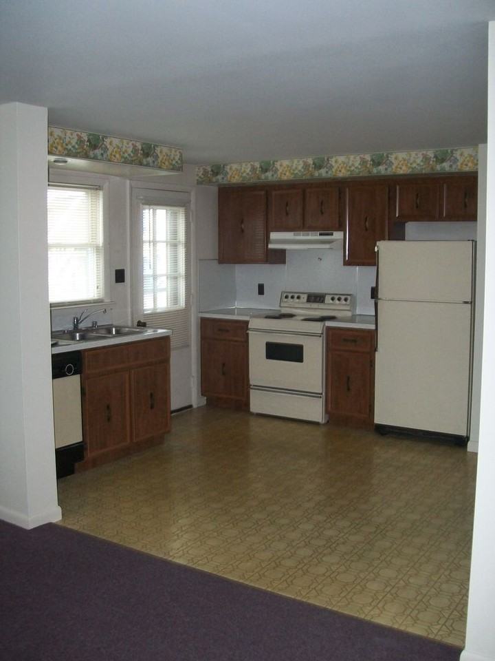 163 Fairview Ave - Photo 5 of 12