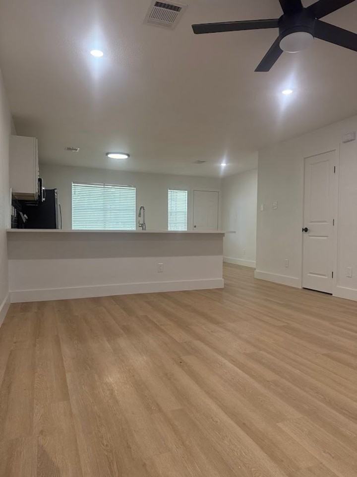 1818 River Crossing Cir - Photo 2 of 17