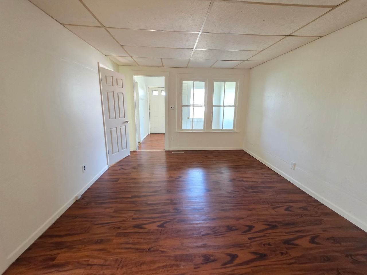 220 19th St N - Photo 3 of 15