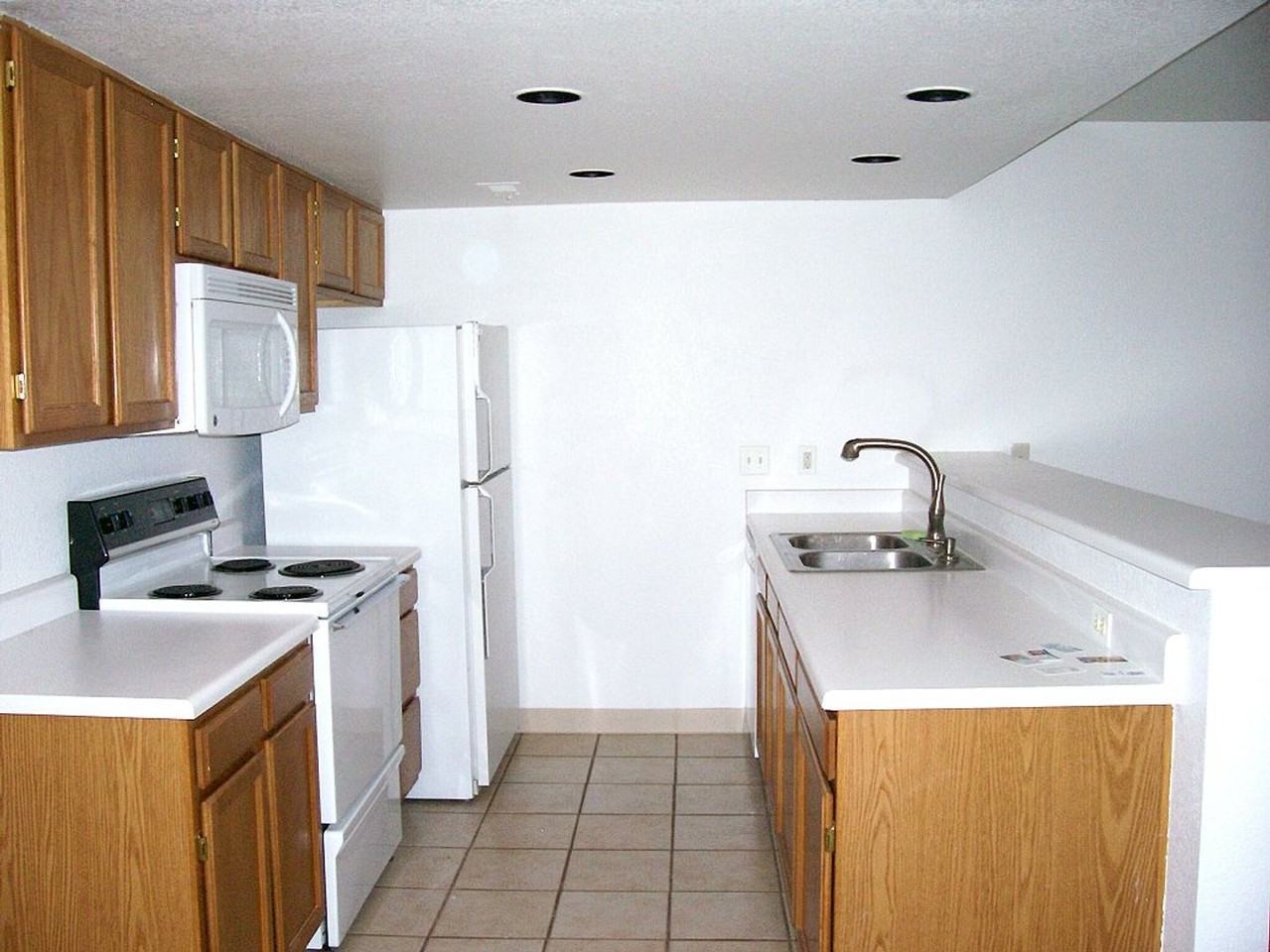 1225 W Prospect Rd #P3 - Photo 2 of 5