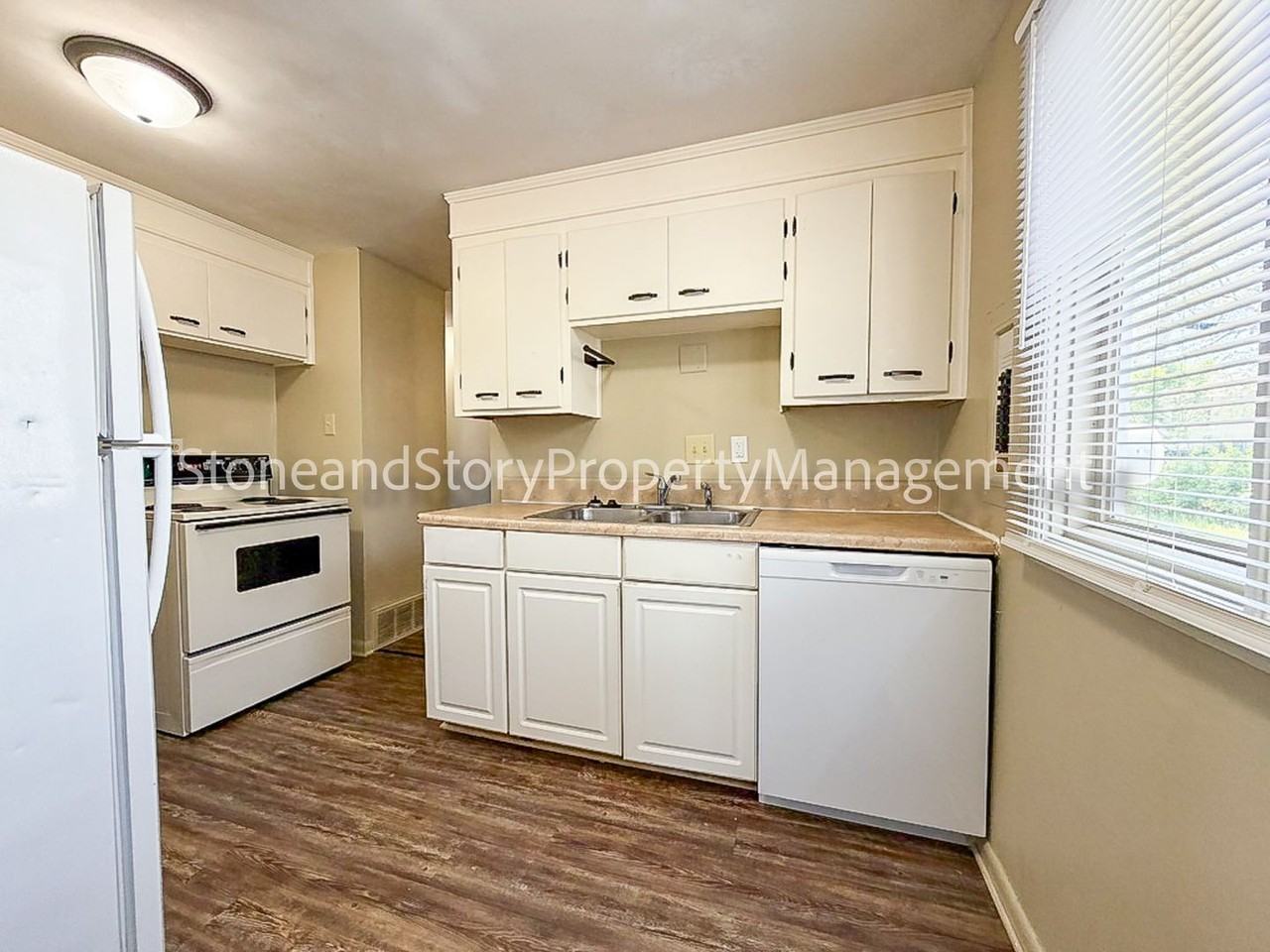 1700 Sw Amhurst Rd - Photo 6 of 15